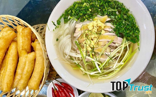 Phở gà Xín Mần