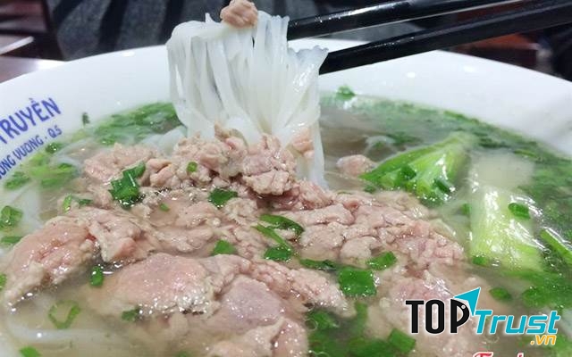 Thịt bò được cho không quá nhiều nhưng vẫn đảm bảo miếng nào cũng ngon miệng và chất lượng nhất