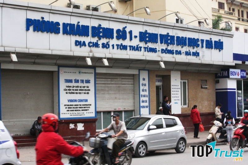 Phòng khám số 1 Đại học Y Hà Nội nơi bác sĩ làm việc
