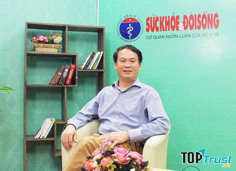 Phó giáo sư, Tiến sĩ Phạm mạnh Hùng tham gia chương trình tư vấn sức khỏe trên truyền hình