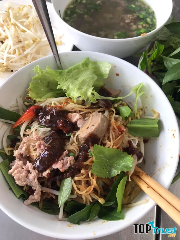Phở khô 264 Nguyễn Công Trứ