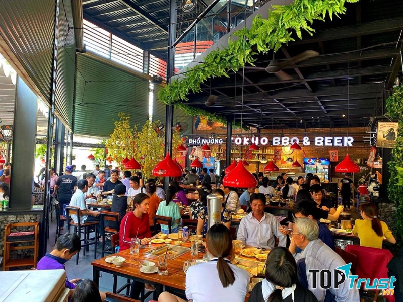 Không gian nhà hàng