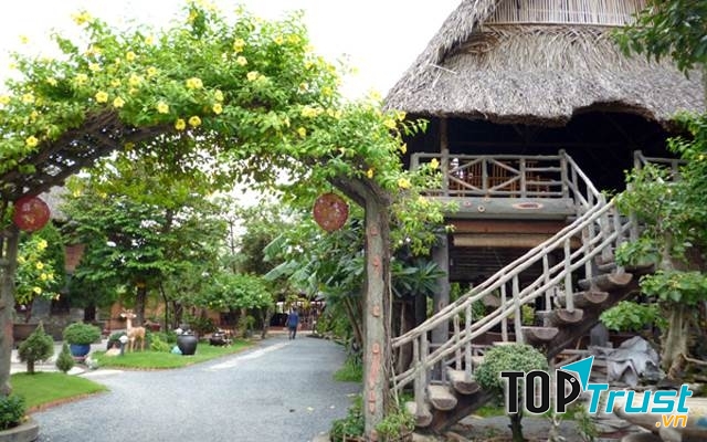 Phố Nướng Tư Trì - không gian thơ mộng, trong lành, đẹp như một khu vườn cổ tích