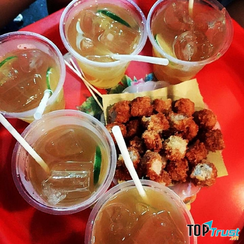 Nem chua rán phố Tạ Hiện