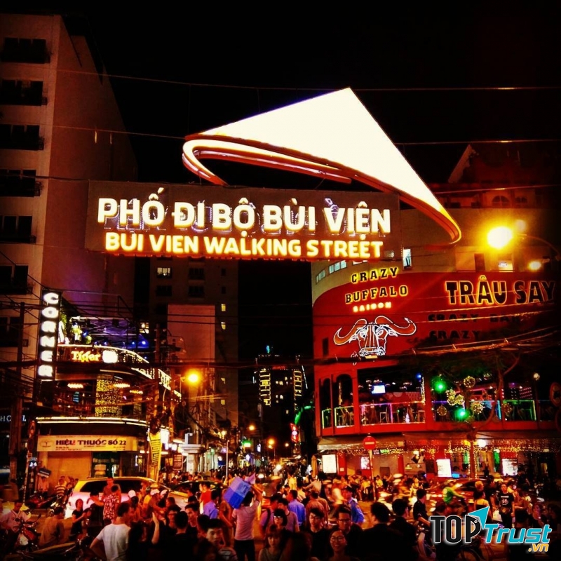 Phố Tây Bùi Viện
