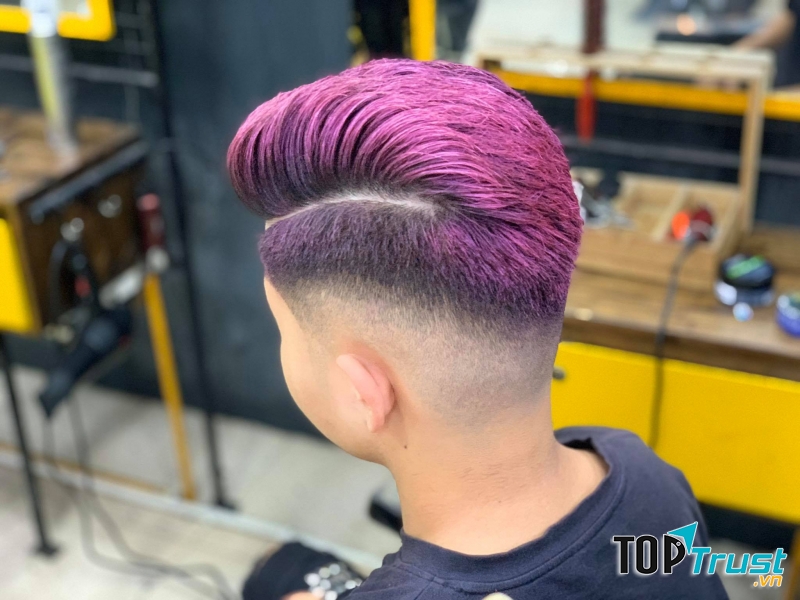 PHONG BVB_Barber Shop hàng đầu dành cho giới trẻ.