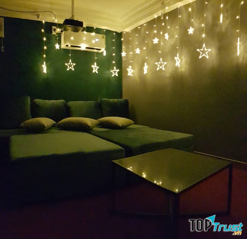 Phòng chiếu phim cho cặp đôi