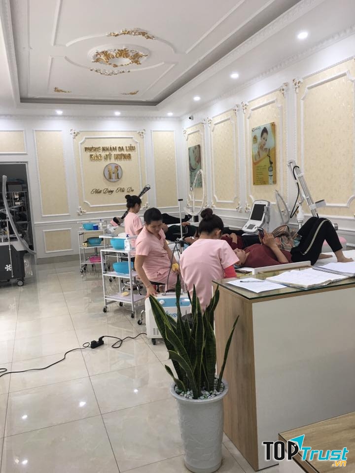 PHÒNG KHÁM DA LIỄU Bác sĩ HƯNG