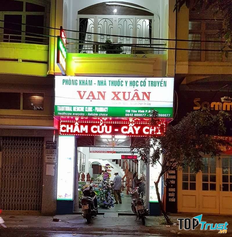 Phòng khám - Nhà thuốc Y Học Cổ Truyền Vạn Xuân