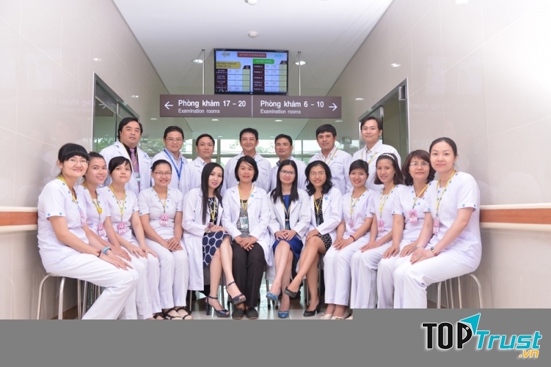 Đội ngũ y bác sĩ giàu chuyên môn