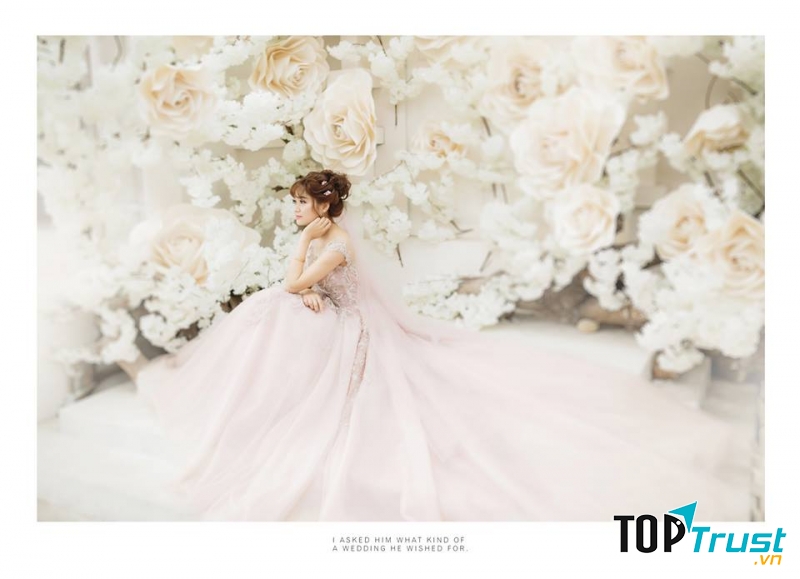 Phong Lâm Wedding Studio