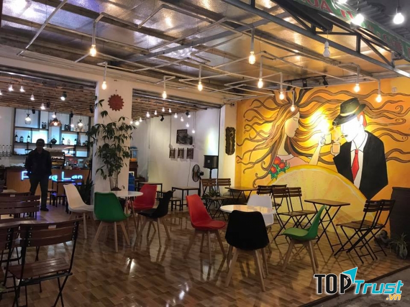 Không gian của quán