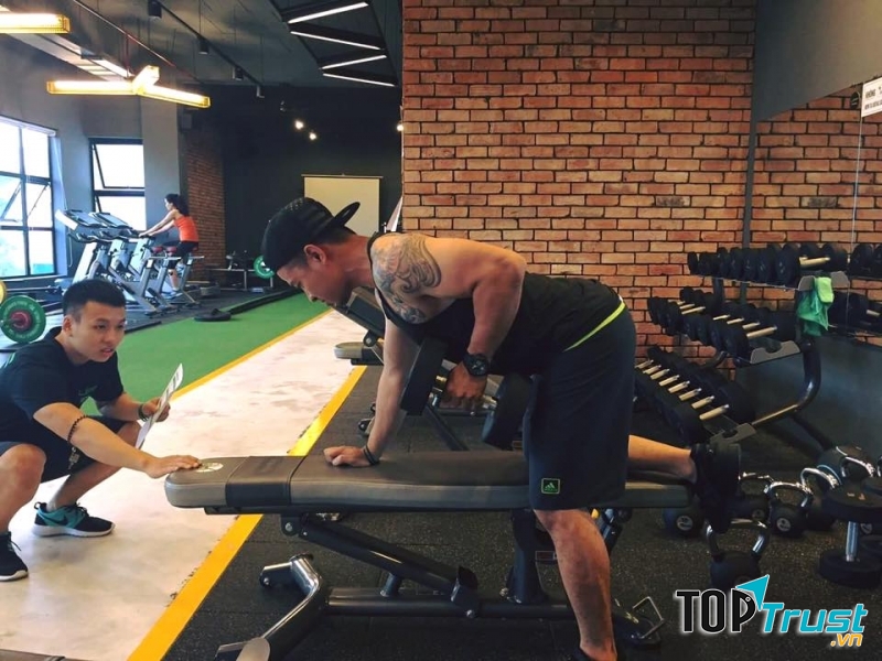 Phòng Tập Gym UPF