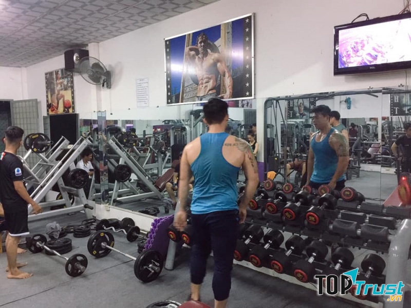 Phòng tập thể hình nam nữ HT