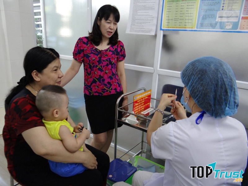 Phòng tiêm chủng vắc xin-TTYT Q Hai Bà Trưng