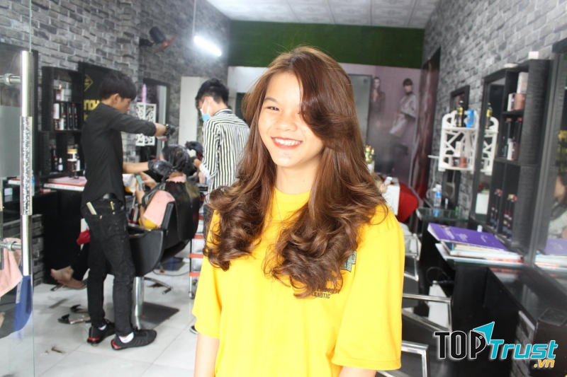 Phong Tuấn Hair Salon