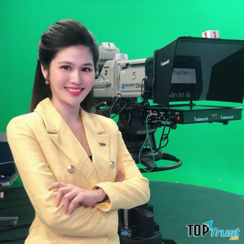Phóng viên truyền hình