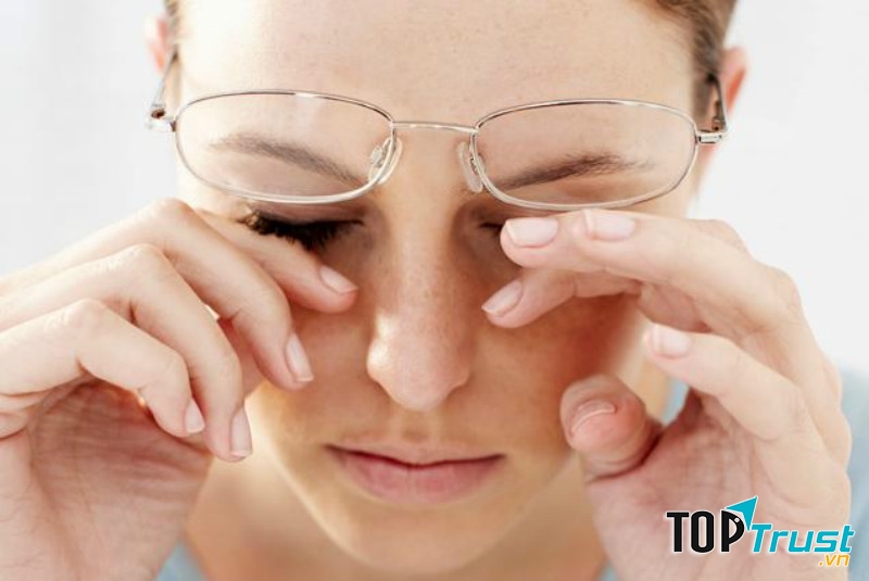 Phớt lờ các triệu chứng về mắt