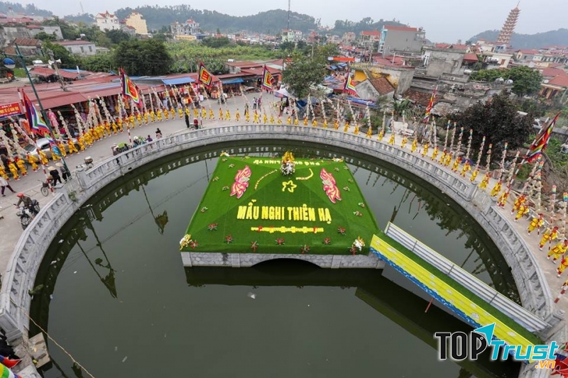 Lễ hội Phủ Dầy