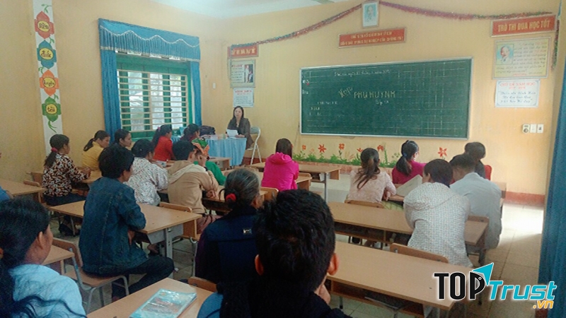 Phụ huynh và giáo viên cần phối hợp để giáo dục học sinh nhuần nhuyễn