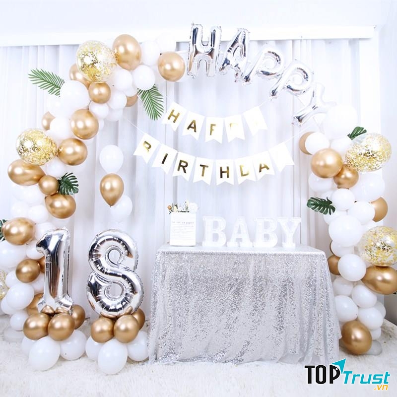 Đến với LuHi, bạn không cần phải lo lắng gì cả bởi tất cả mọi khâu chuẩn bị đến set up đều được tiệm lo chu đáo.