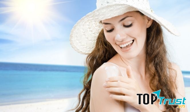 Giấm táo giúp phục hồi làn da bị cháy nắng của bạn