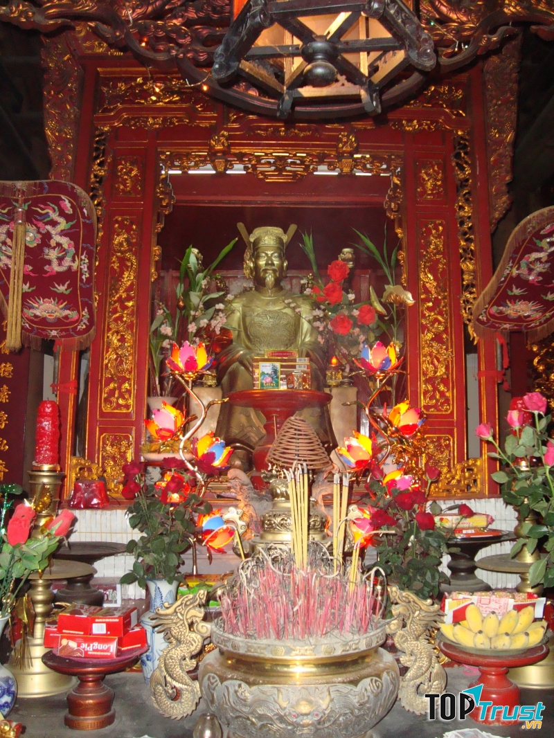 Đền thờ Phùng Hưng