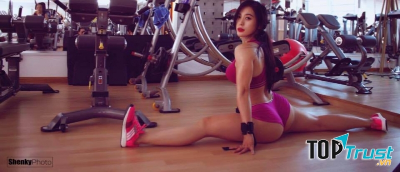 Cô nổi tiếng với vòng 3 khủng nhất Việt Nam