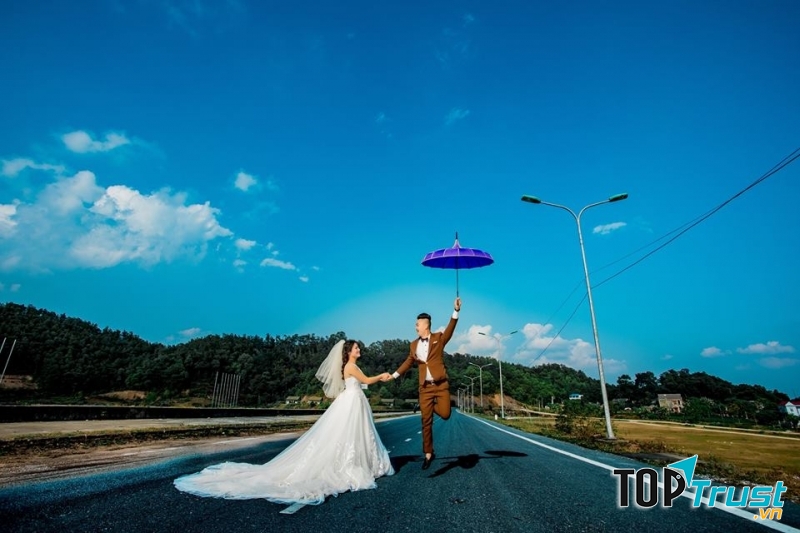 Phương Hưởng Studio bạn sẽ nhận được vô vàn những dịch vụ chuyên nghiệp và chất lượng