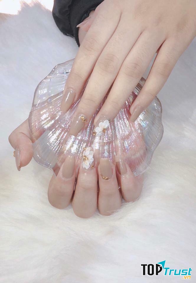 Nail Phương Nguyễn đủ sức thuyết phục các chị em, kể cả những ai khó tính nhất.