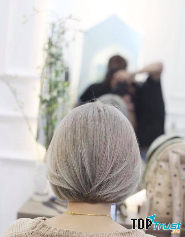 Phương Nhi Salon Tóc