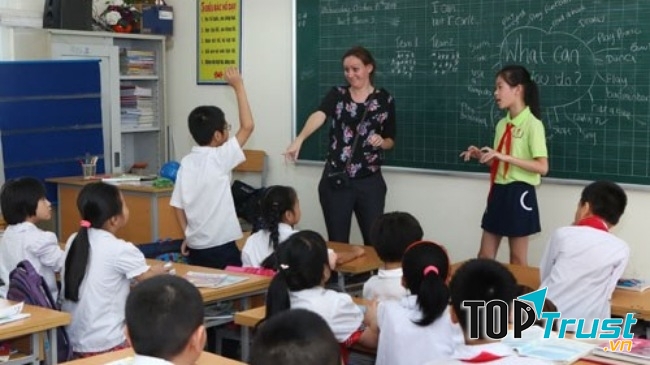 Vấn đáp trao đổi giữa cô và trò