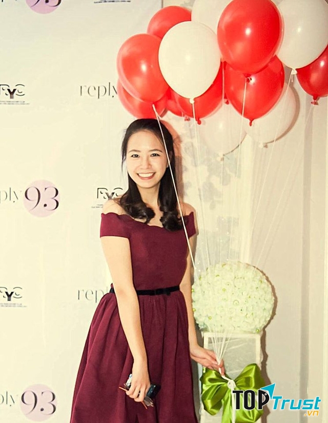 Gương mặt sáng ngời, nụ cười tỏa nắng