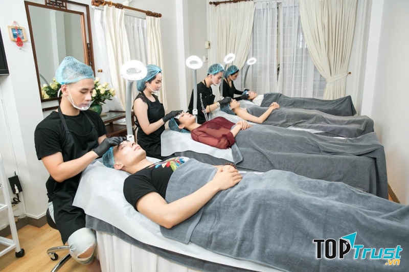 Phương Uyên Spa đã từ lâu là địa chỉ quen thuộc, uy tín và là địa chỉ yêu thích được rất nhiều chị em Hải Phòng lựa chọn trong việc chăm sóc sắc đẹp.