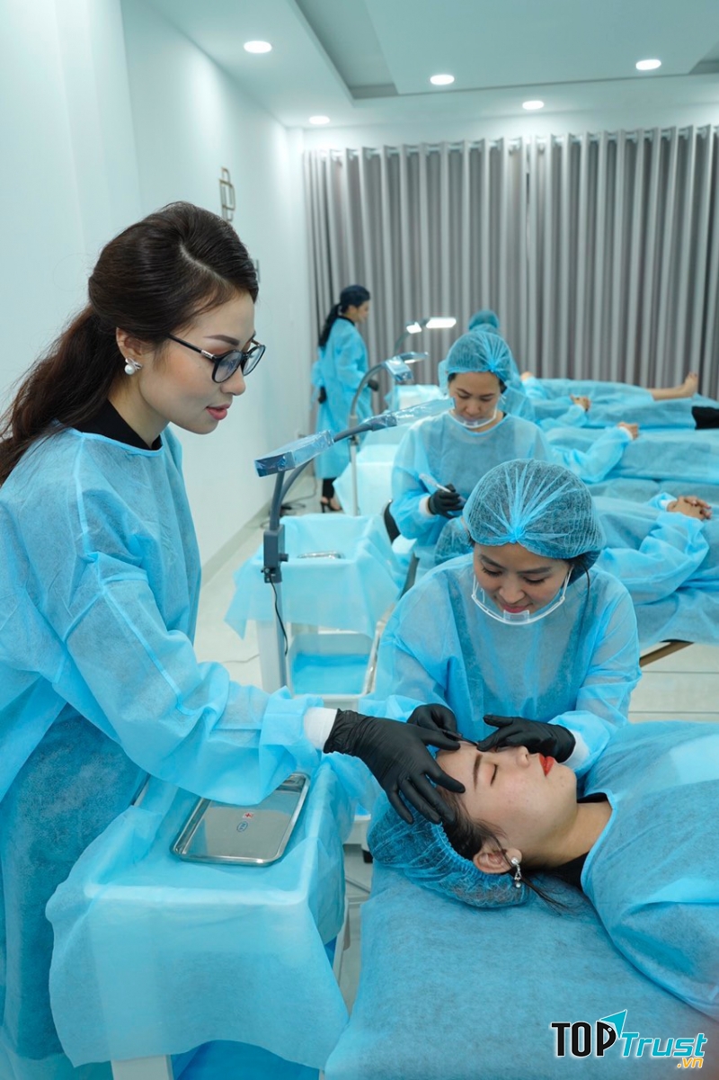 PhuongPhi Beauty Academy