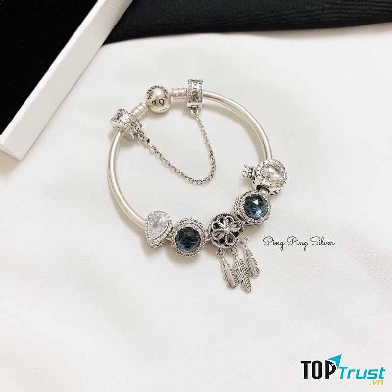 Một trong những sản phẩm tại Ping Ping Silver