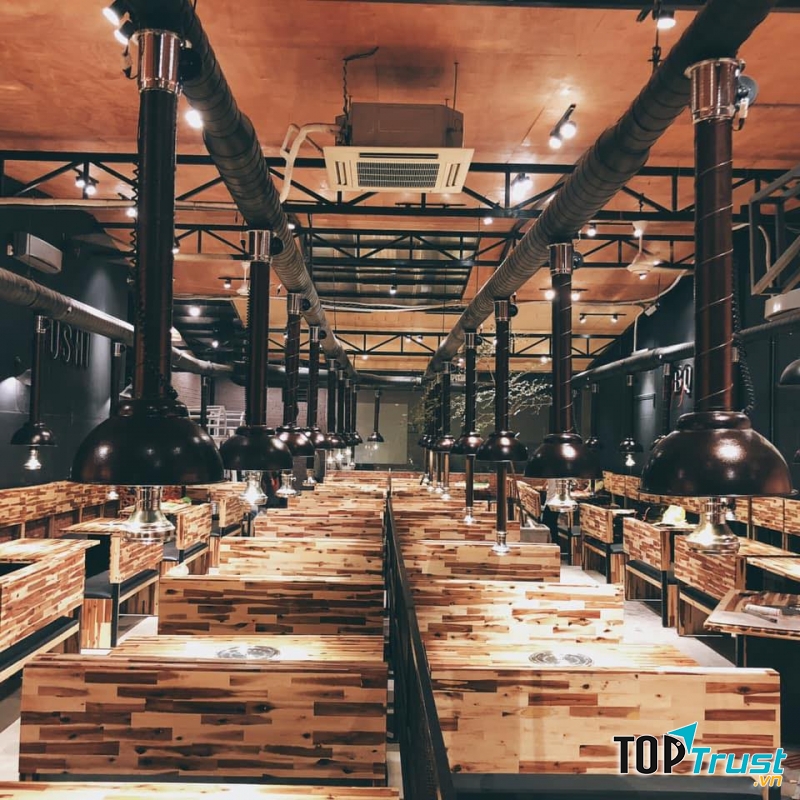 Pizza Candle không phải là một quán ăn chuyên về ẩm thực Hàn Quốc, tuy nhiên đây cũng là một điểm đến khá hấp dẫn nếu bạn muốn thưởng thức thêm các món ăn đến từ đất nước “ mặt trời mọc”.