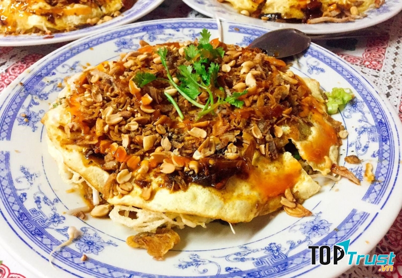 Pizza hủ tiếu Sáu Hoài