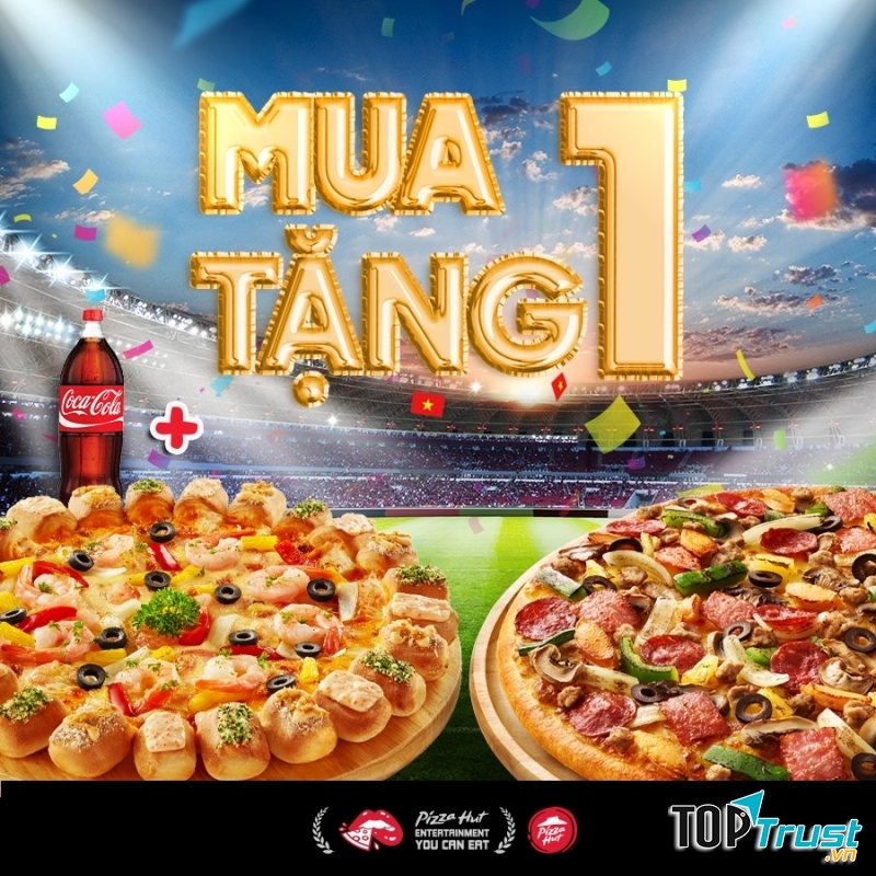 Pizza Hut thường xuyên có chương trình mau 1 tặng 1, mang đến cơ hội ăn thả ga không lo về giá cho các tín đồ ẩm thực.