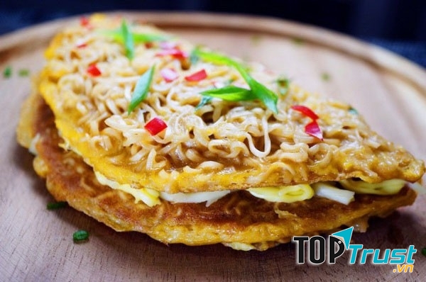 Pizza mì gói thơm ngon