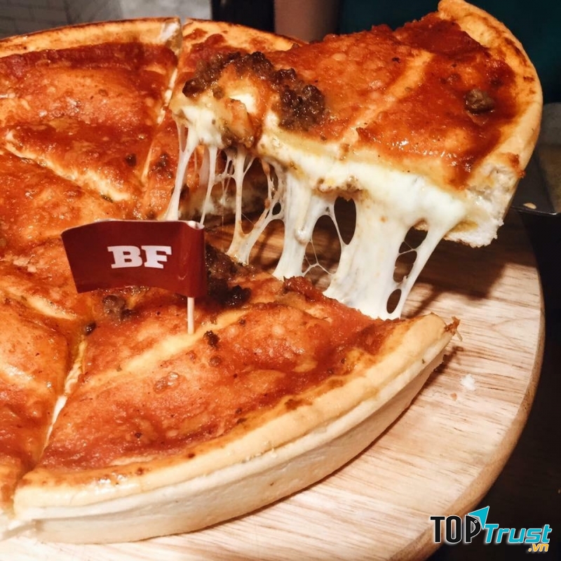 Pizza nhân nhồi phô mai