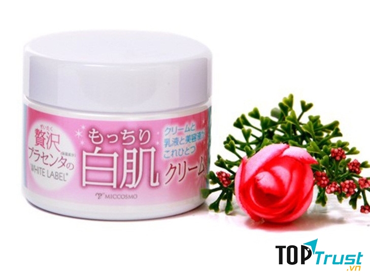 Placenta White Label là loại kem dưỡng trắng da có chiết xuất từ nhau thai, đã làm mưa làm gió trên thị trường năm 2015