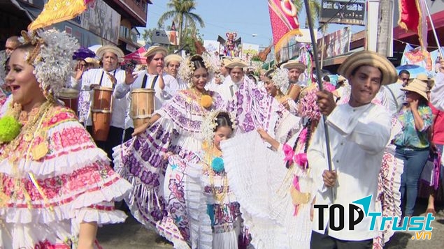 Pollera - Tây Ban Nha