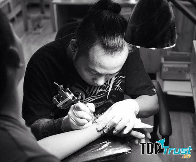 Pon Tattoo Studio