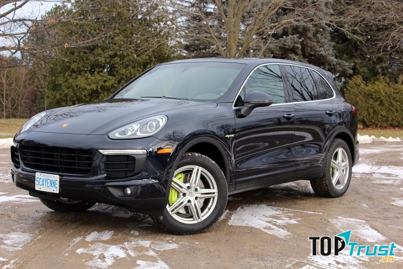 Porsche Cayenne Hybrid (77 nghìn USD - 1,7 tỷ đồng)
