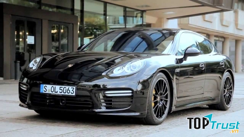 Porsche Panamera Turbo S 2016