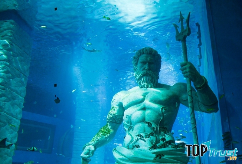 Thần Poseidon