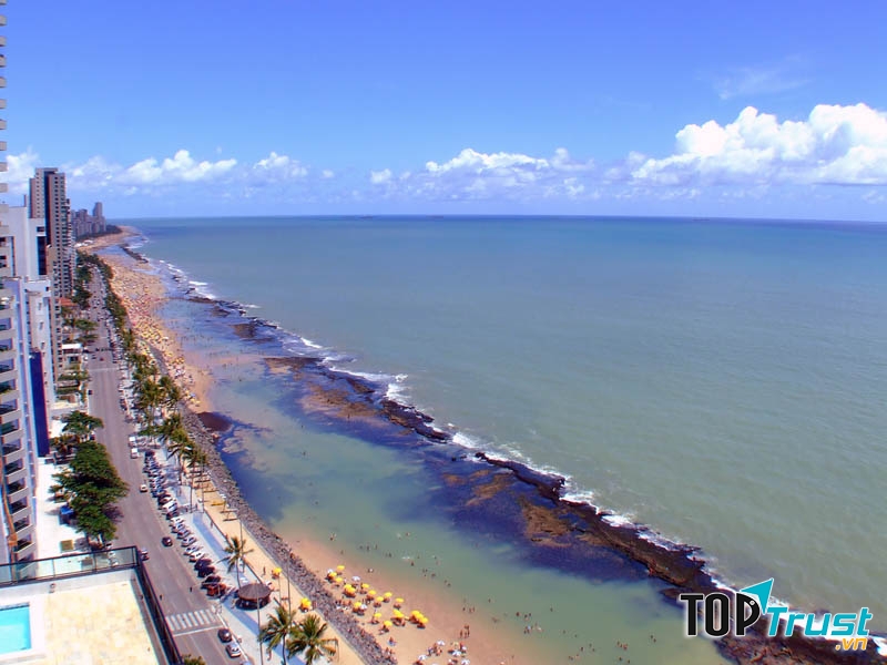 ﻿Praia de Boa Viegem, Brazil