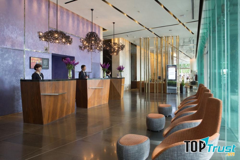 Quầy lễ tân tại khách sạn