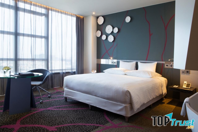 Pullman Saigon Centre